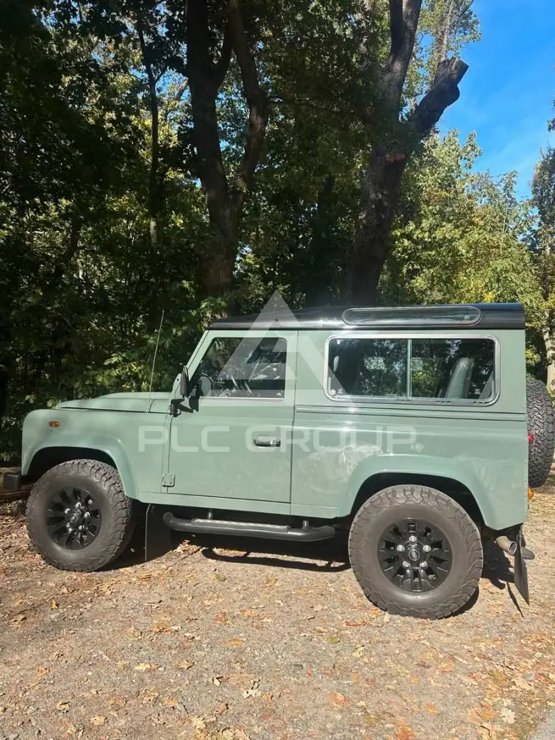 2015 Land Rover DEFENDER