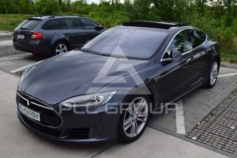 2015 Tesla Model S