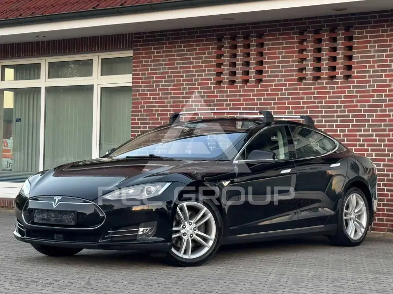 2015 Tesla Model S