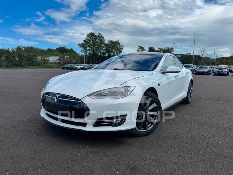 2015 Tesla Model S
