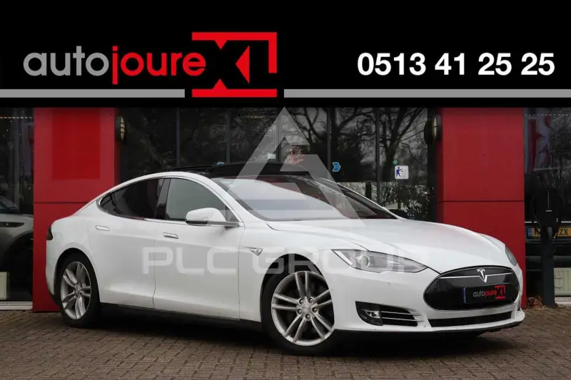 2015 Tesla Model S