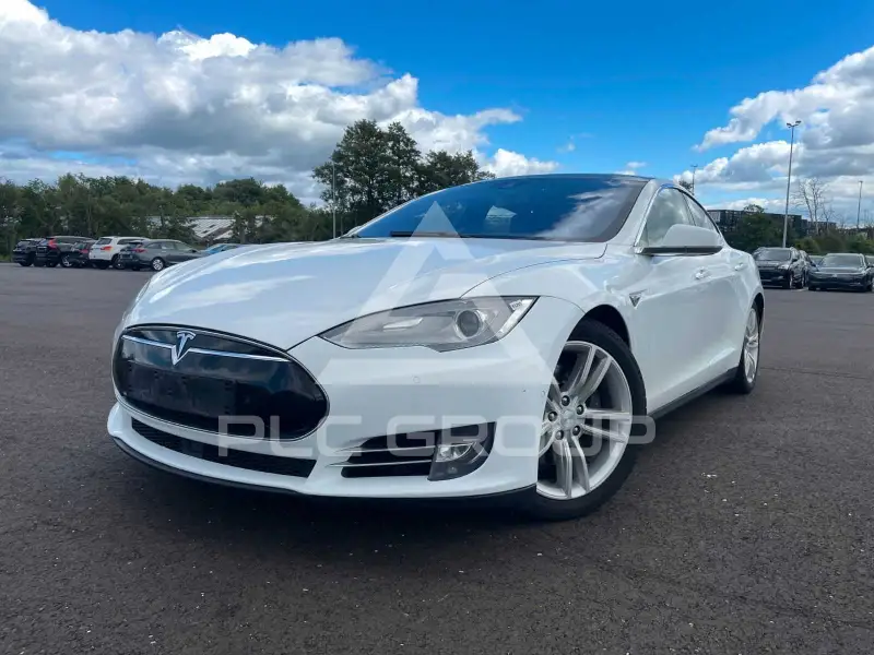2015 Tesla Model S