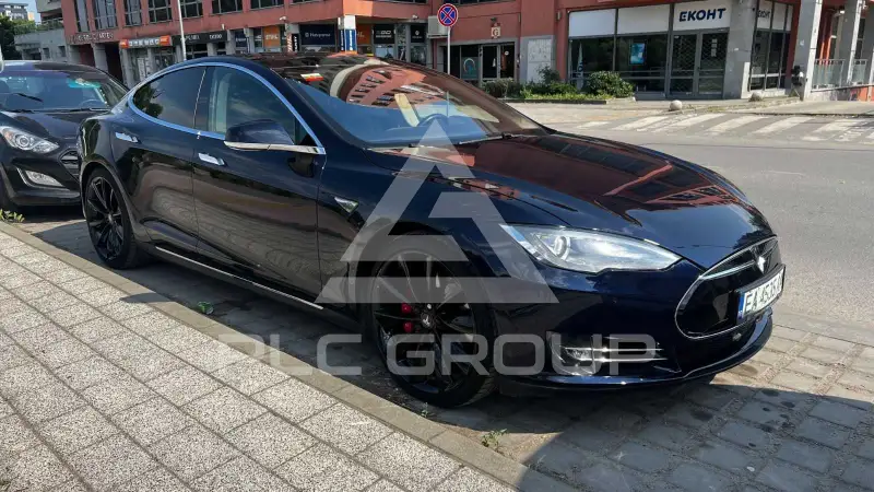 2015 Tesla Model S