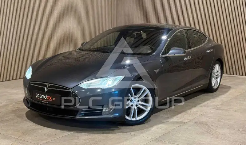 2015 Tesla Model S