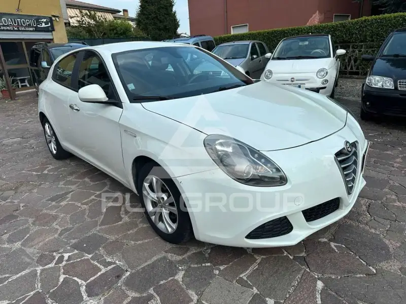 2015 Alfa Romeo Giulia