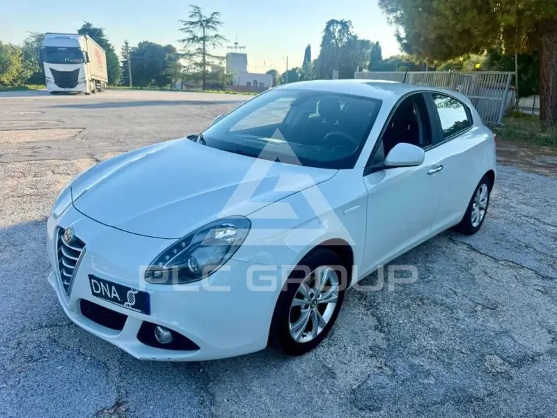 2015 Alfa Romeo Giulia