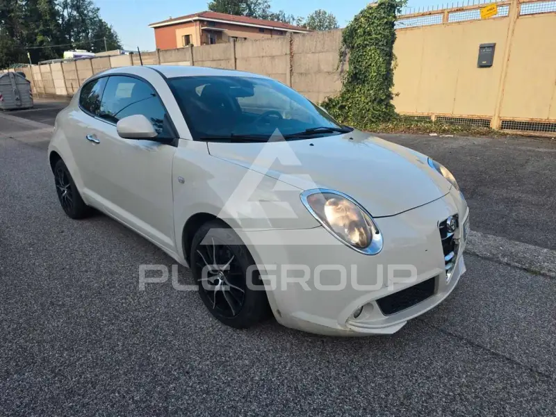 2015 Alfa Romeo Mito