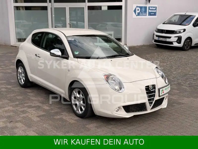 2015 Alfa Romeo Mito