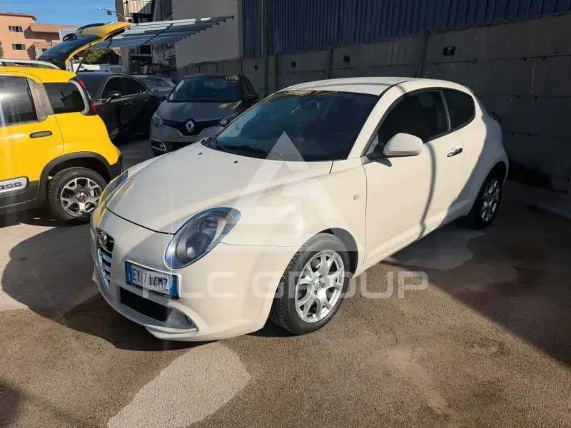 2015 Alfa Romeo Mito