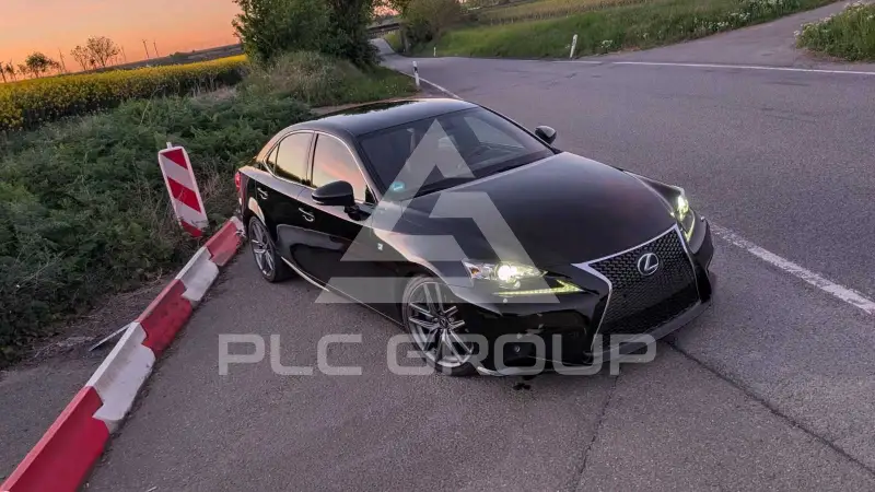 2015 Lexus IS300