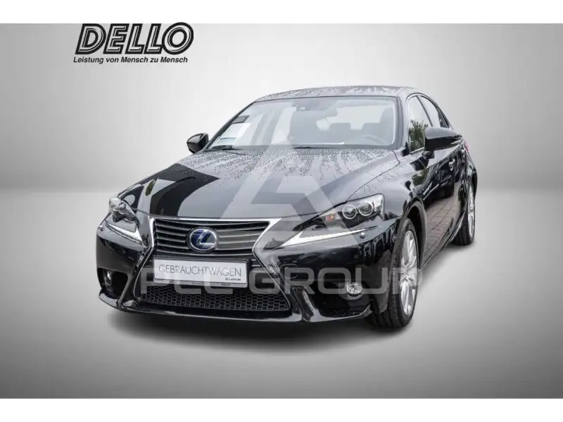 2015 Lexus IS300
