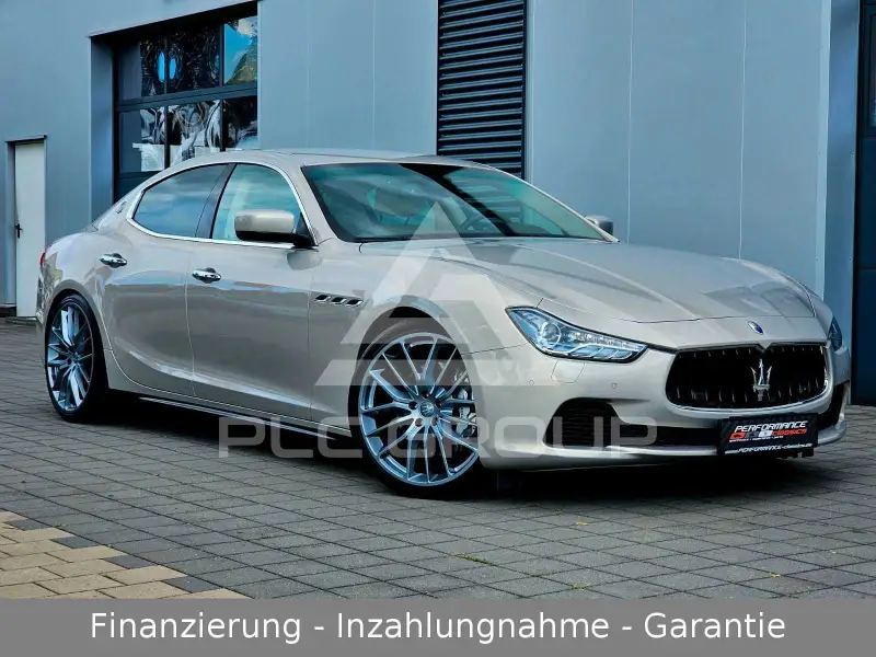 2015 Maserati GHIBLI