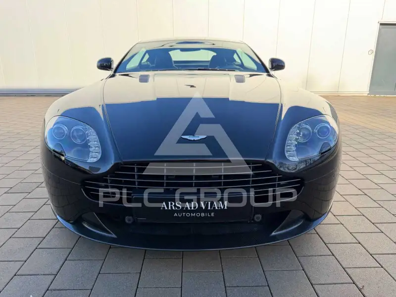 2015 Aston Martin V8