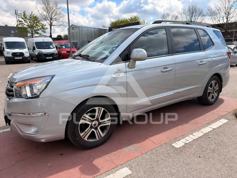 2015 Ssangyong Rodius