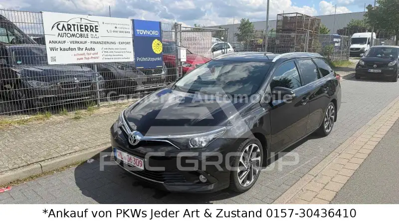 2015 Toyota AURIS