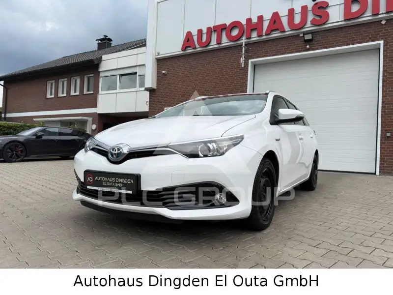 2015 Toyota AURIS