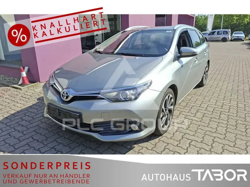 2015 Toyota AURIS