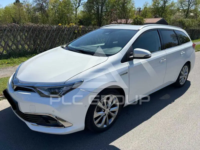2015 Toyota AURIS