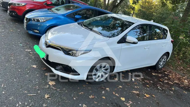 2015 Toyota AURIS