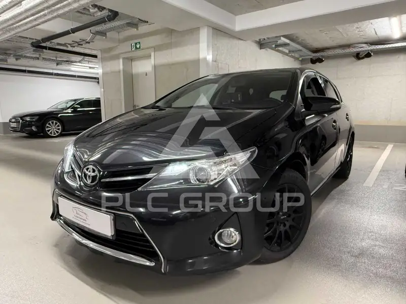 2015 Toyota AURIS