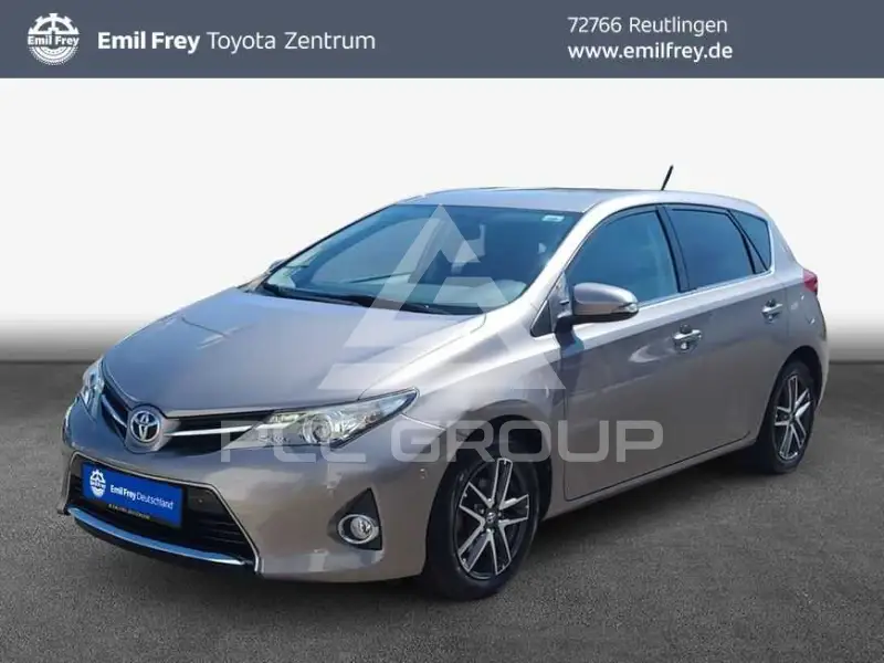 2015 Toyota AURIS
