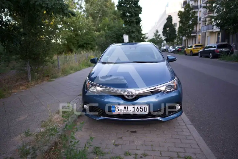 2015 Toyota AURIS