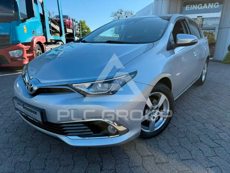 2015 Toyota AURIS