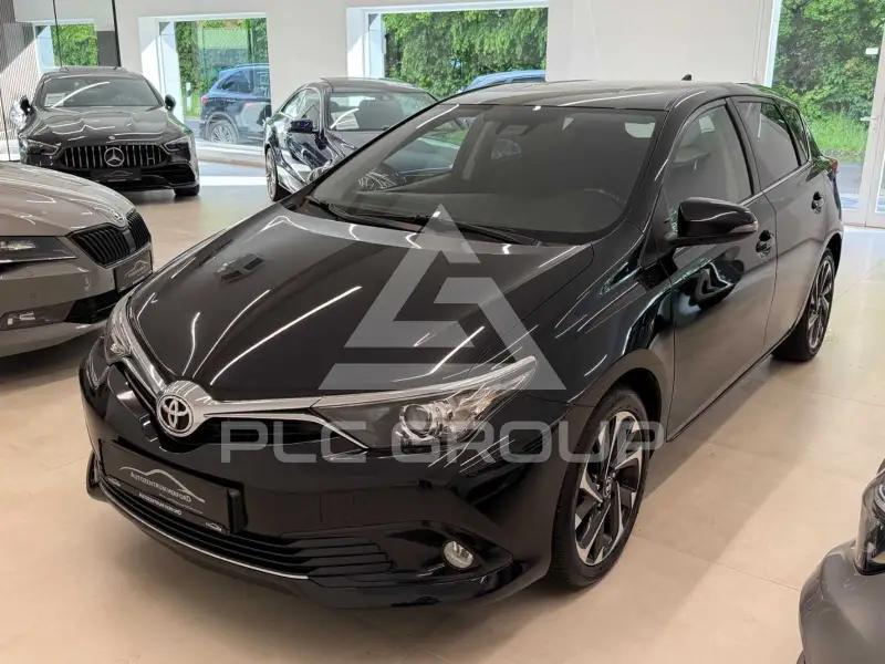 2015 Toyota AURIS
