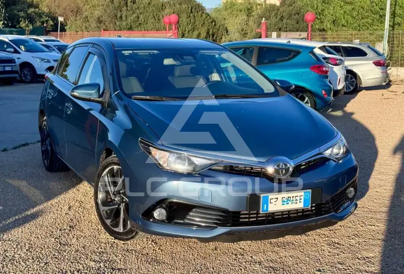 2015 Toyota AURIS