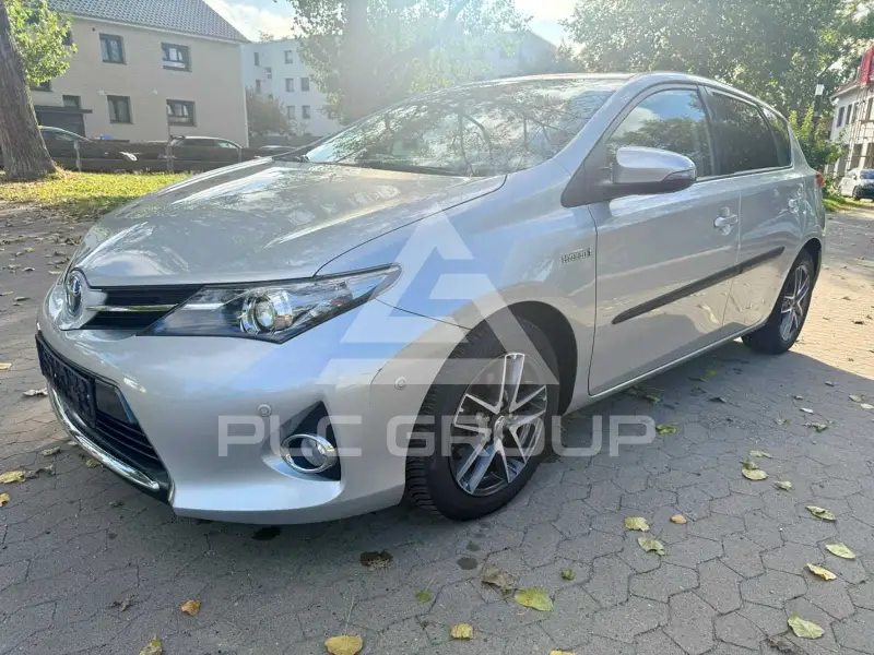 2015 Toyota AURIS