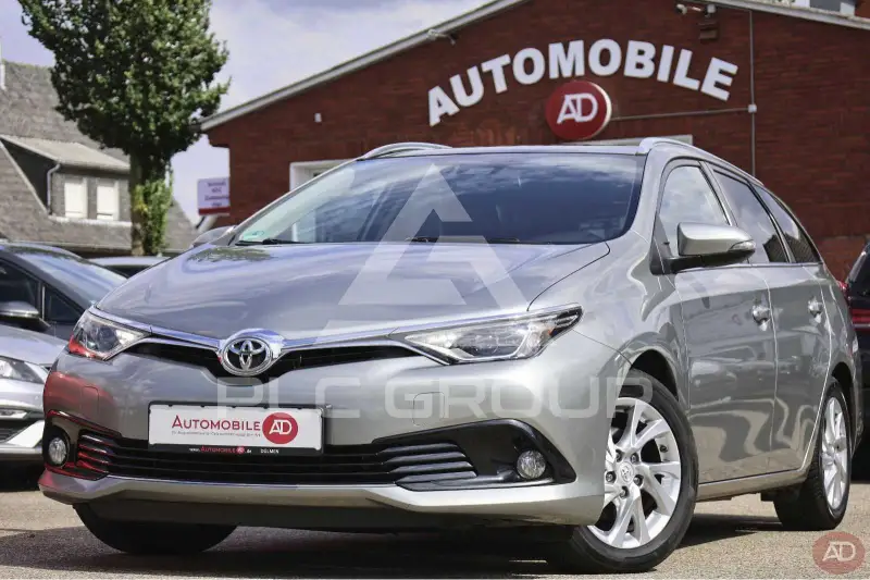 2015 Toyota AURIS