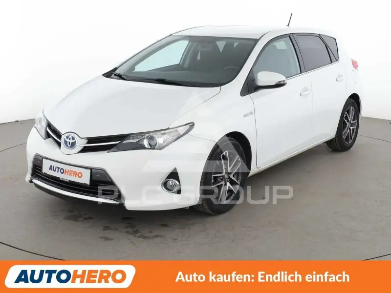 2015 Toyota AURIS