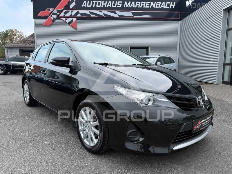 2015 Toyota AURIS
