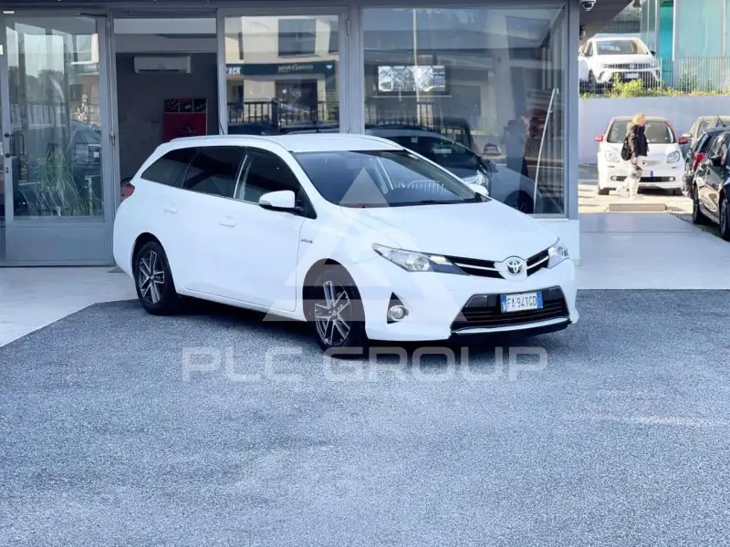 2015 Toyota AURIS