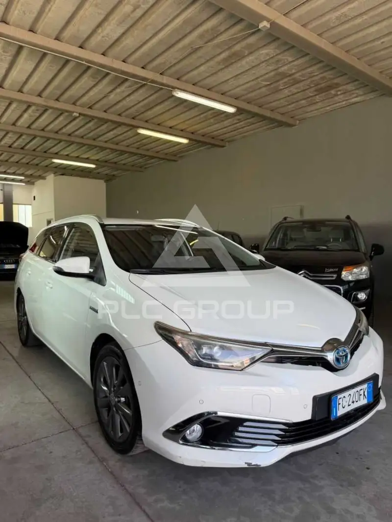 2015 Toyota AURIS