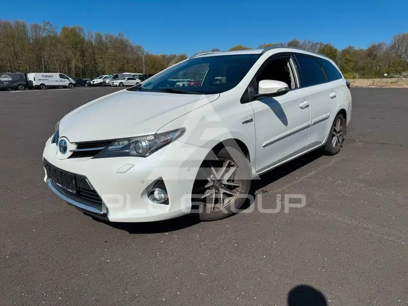 2015 Toyota AURIS