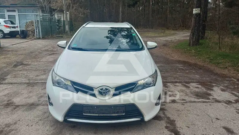 2015 Toyota AURIS