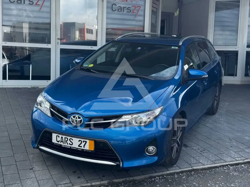 2015 Toyota AURIS