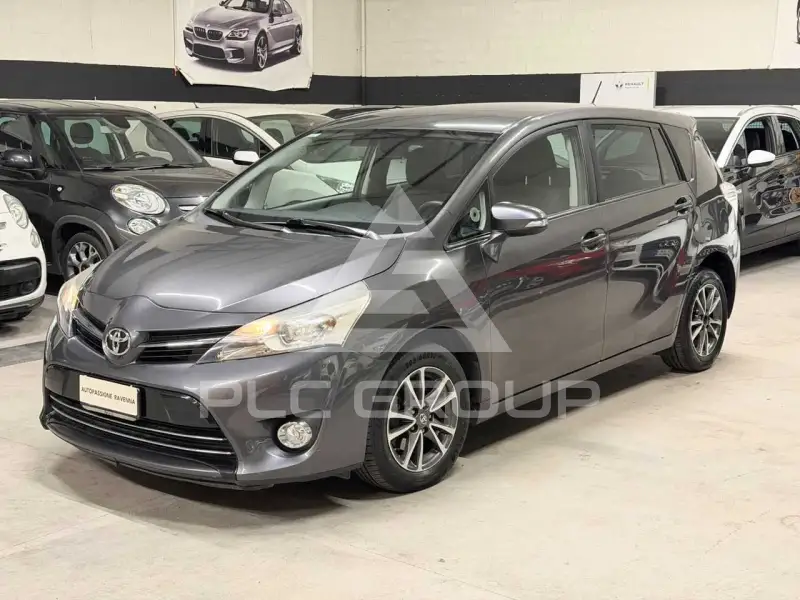 2015 Toyota VERSO