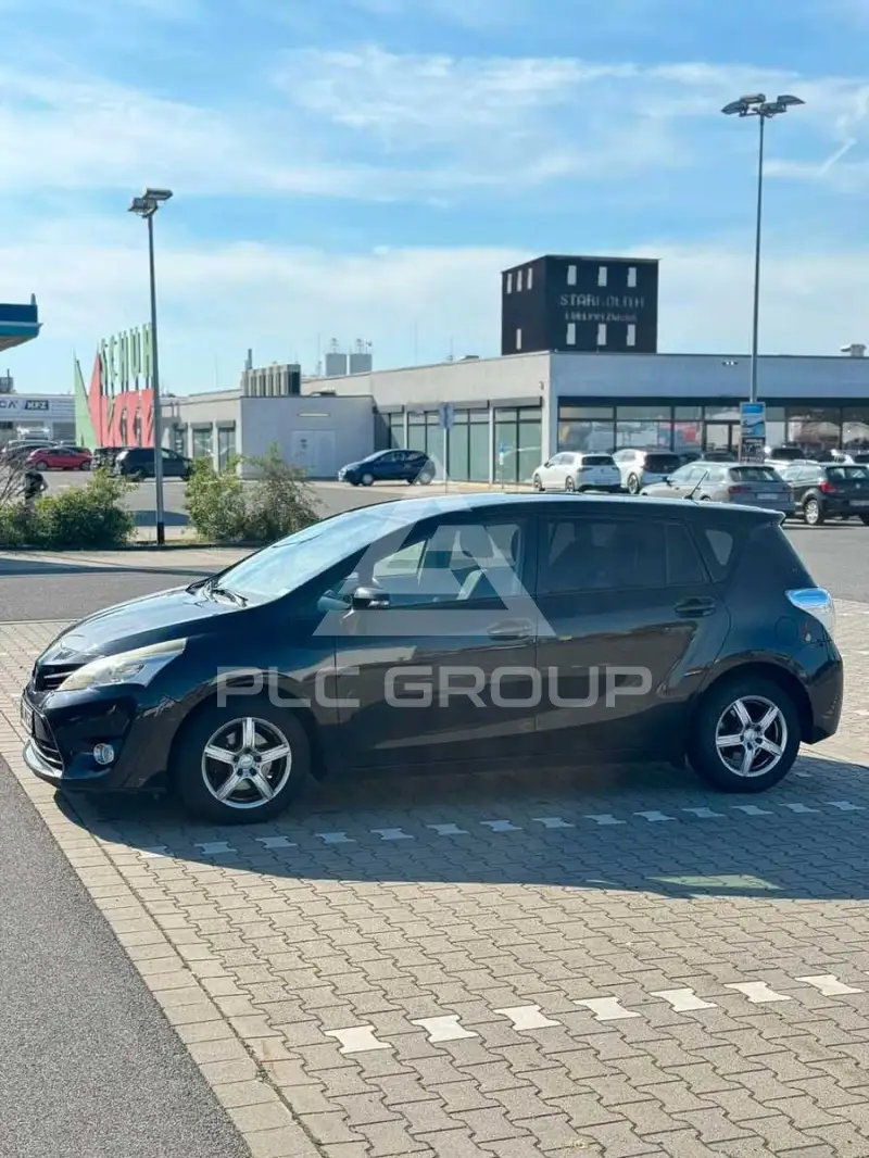 2015 Toyota VERSO