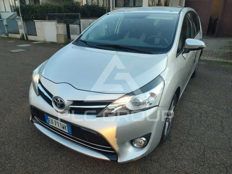 2015 Toyota VERSO