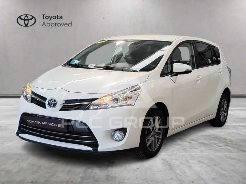 2015 Toyota VERSO