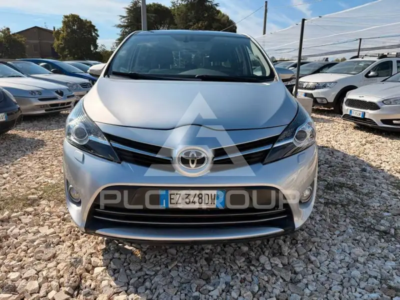 2015 Toyota VERSO