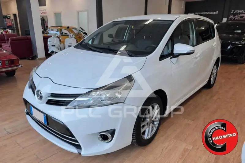 2015 Toyota VERSO