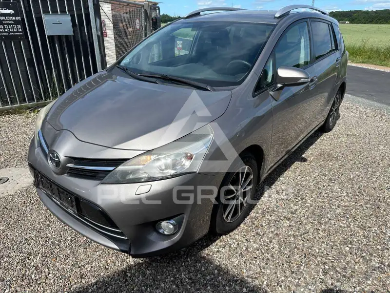 2015 Toyota VERSO
