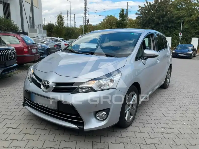 2015 Toyota VERSO
