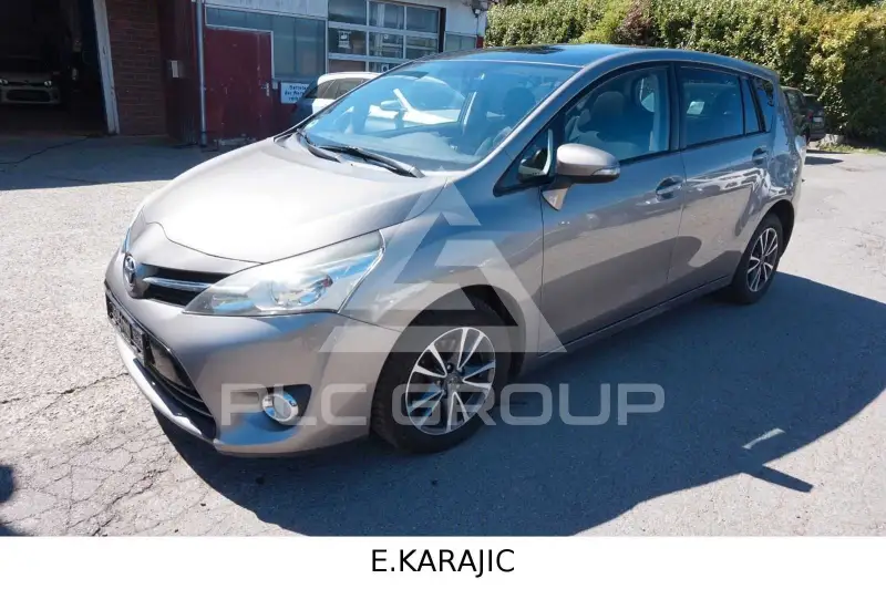 2015 Toyota VERSO