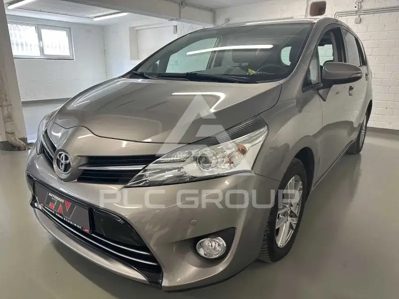 2015 Toyota VERSO