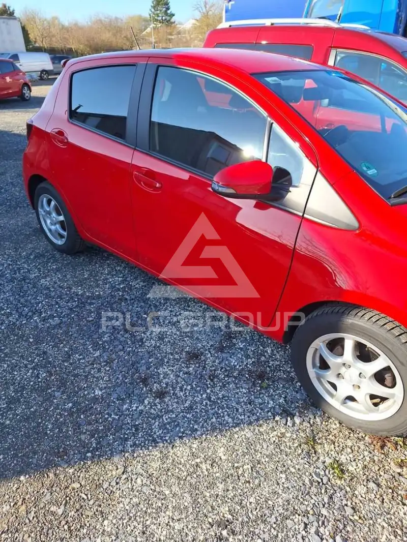2015 Toyota YARIS