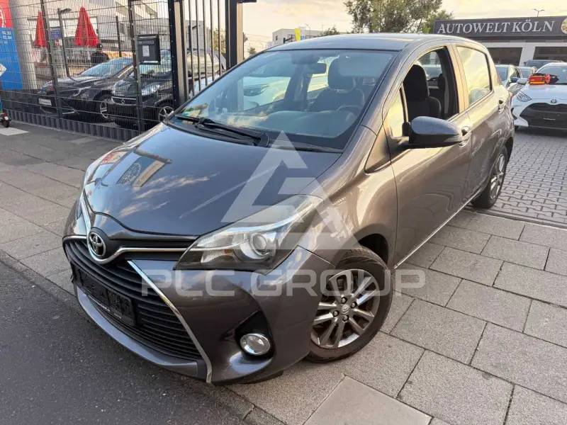 2015 Toyota YARIS